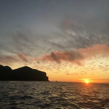 La Vigie De Castelrock * Mosteiros (Azores)