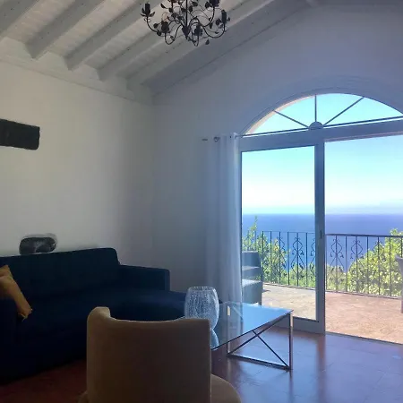 Ferienhaus La Vigie De Castelrock *
